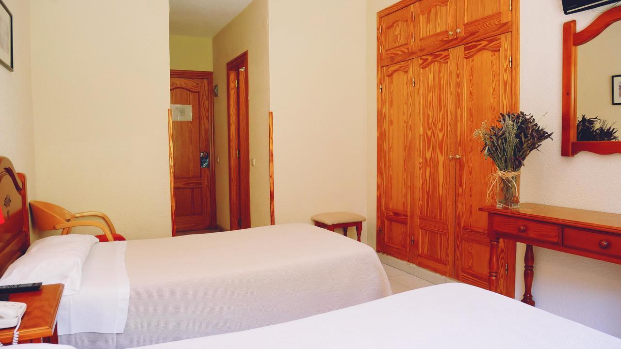 Balneario De Tus Hotel Yeste Bagian luar foto