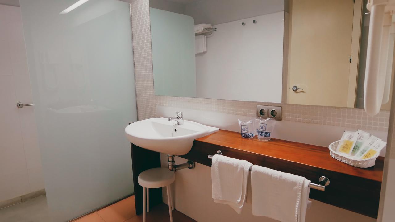 Balneario De Tus Hotel Yeste Bagian luar foto