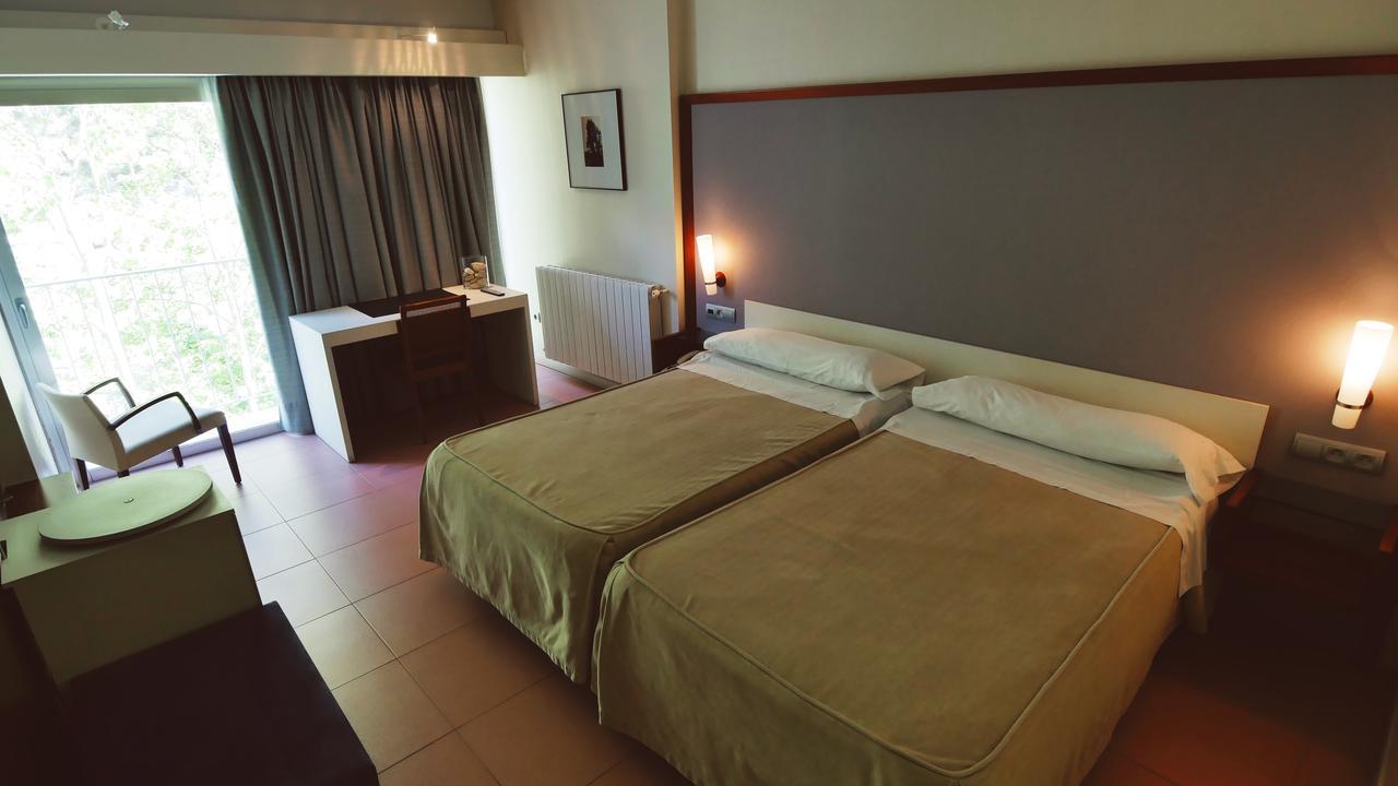 Balneario De Tus Hotel Yeste Bagian luar foto